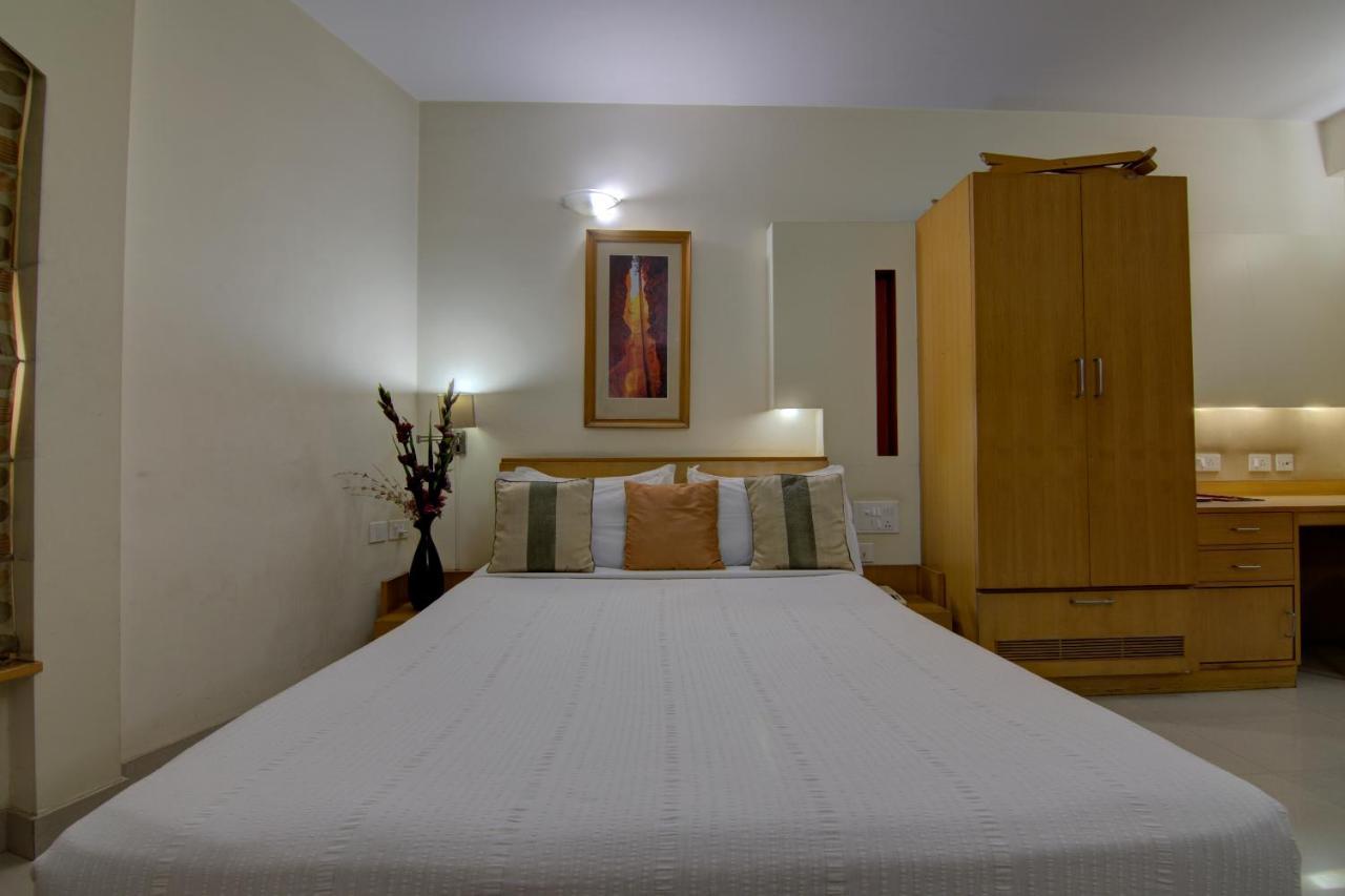 Tristar Service Apartments Bangalore Exterior foto